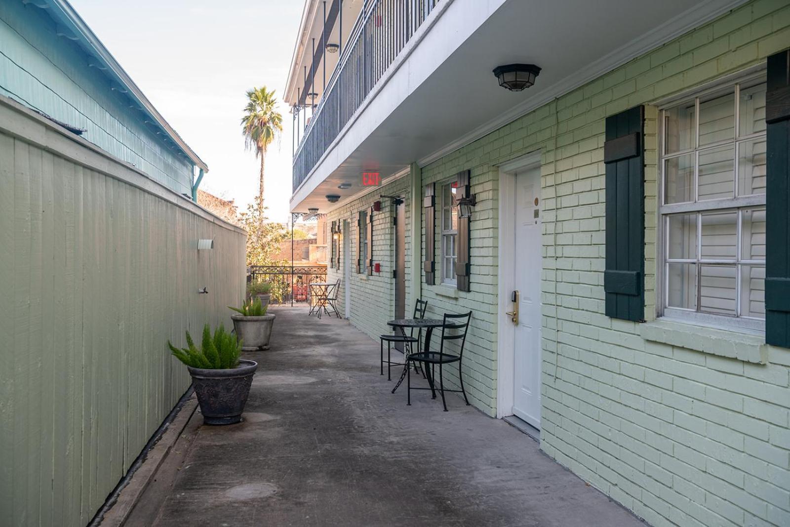French Quarter Suites Hotel Nova Orleães Exterior foto