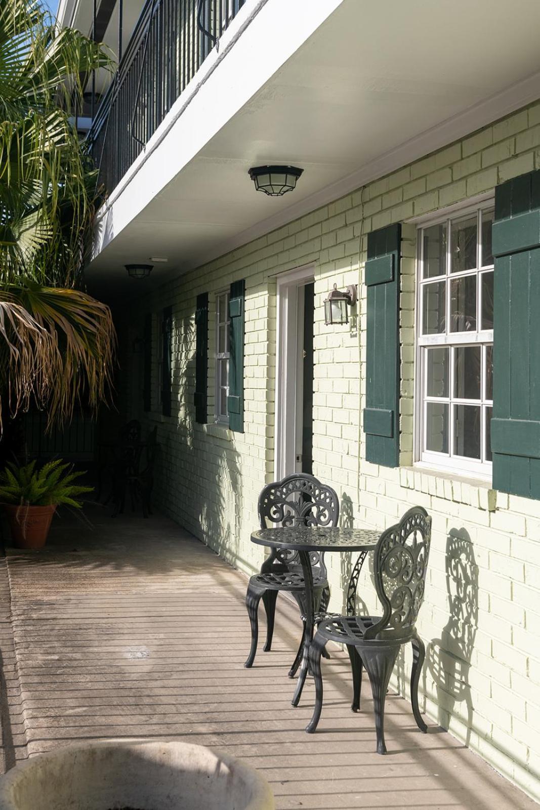 French Quarter Suites Hotel Nova Orleães Exterior foto