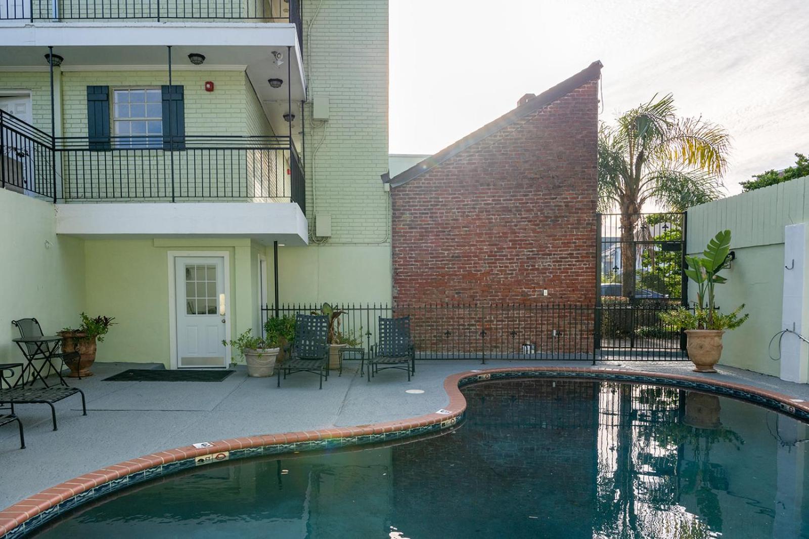 French Quarter Suites Hotel Nova Orleães Exterior foto